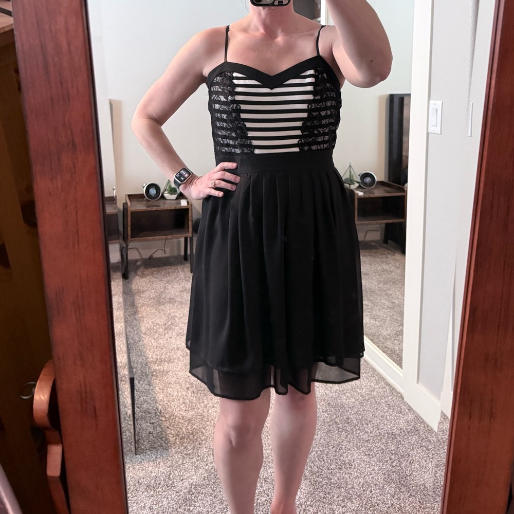 Studio Y Black and White Striped Dress (NWOT) - black mini dress, size L